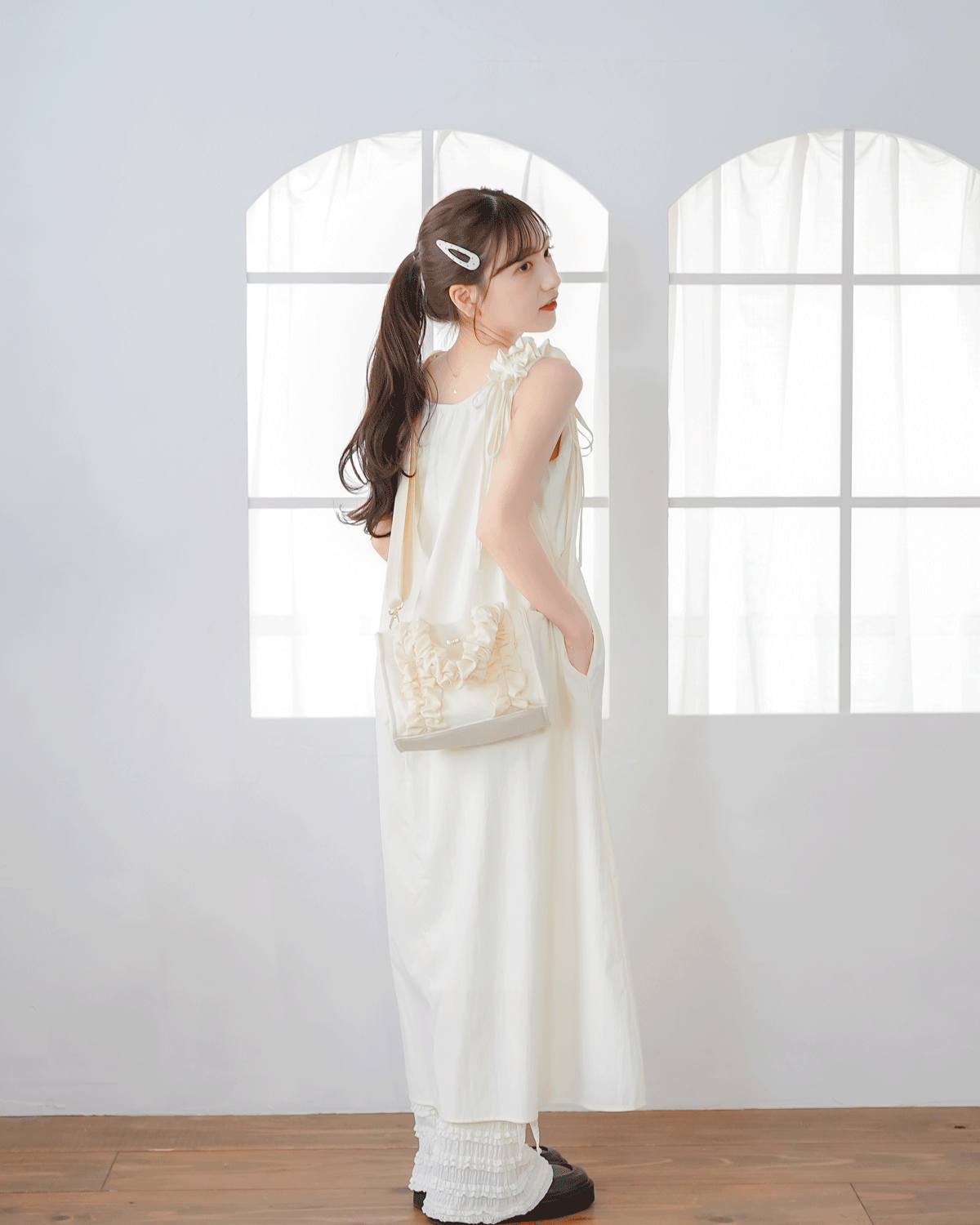frill canvas bag