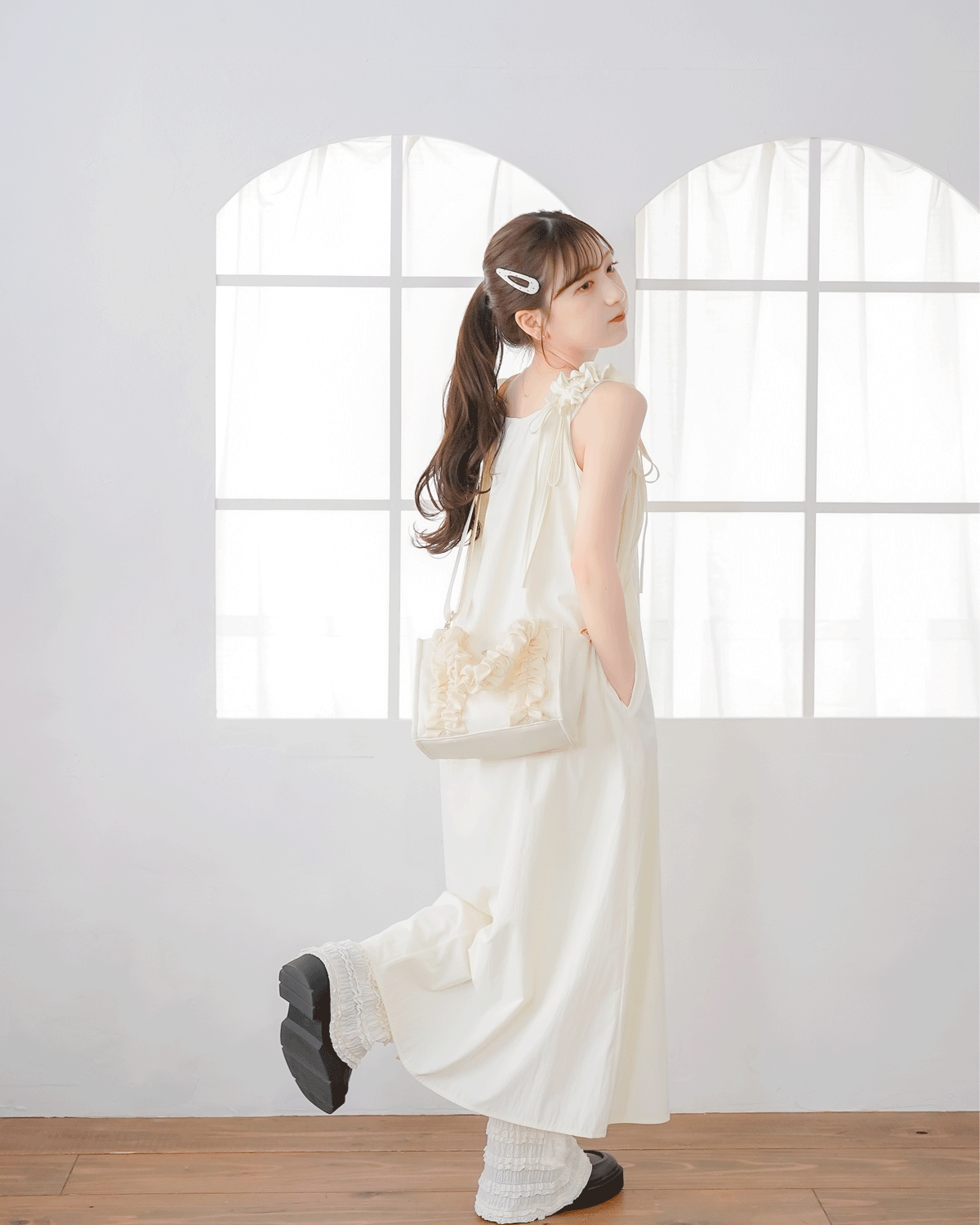 frill canvas bag