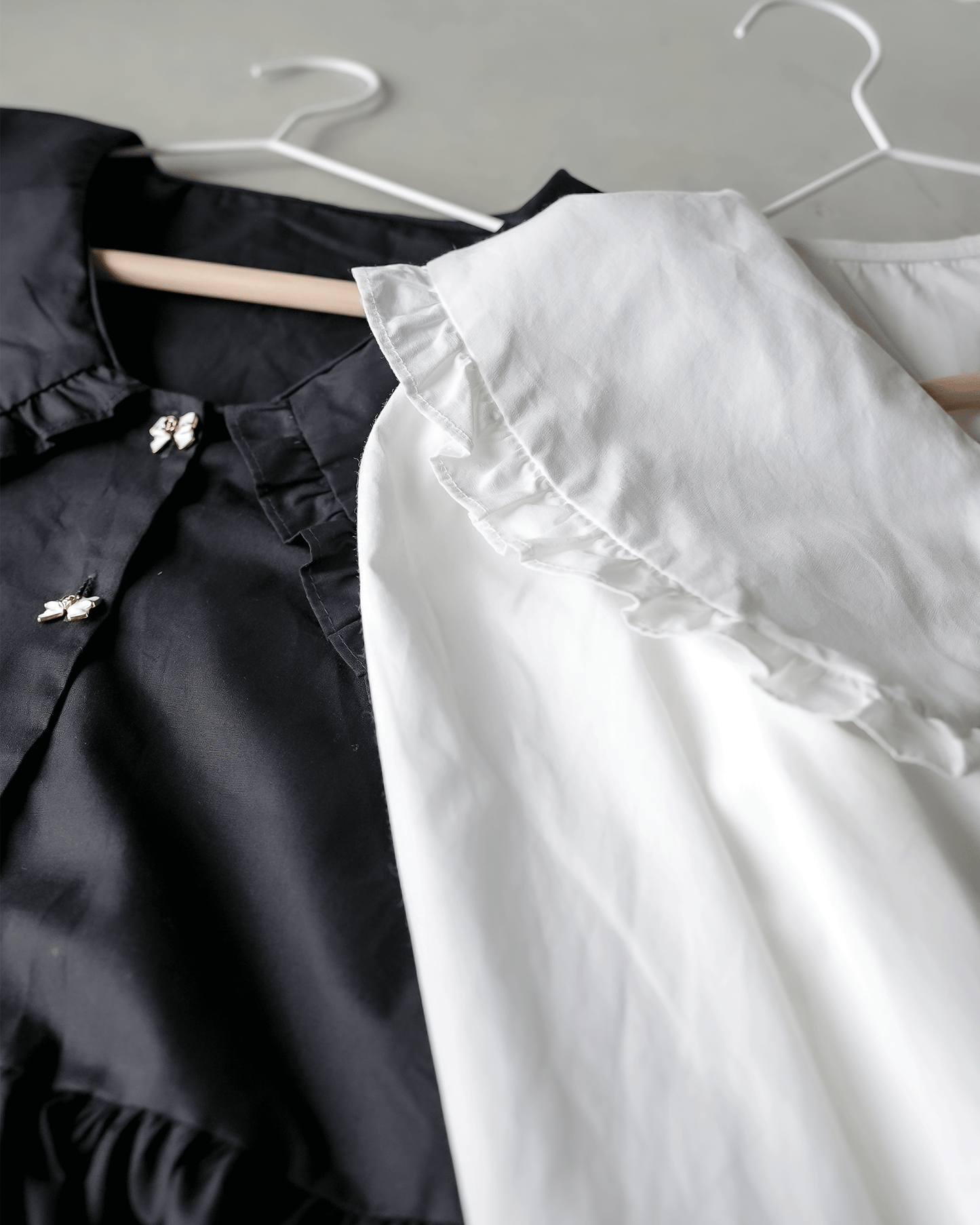 Soft Frill Collar Blouse