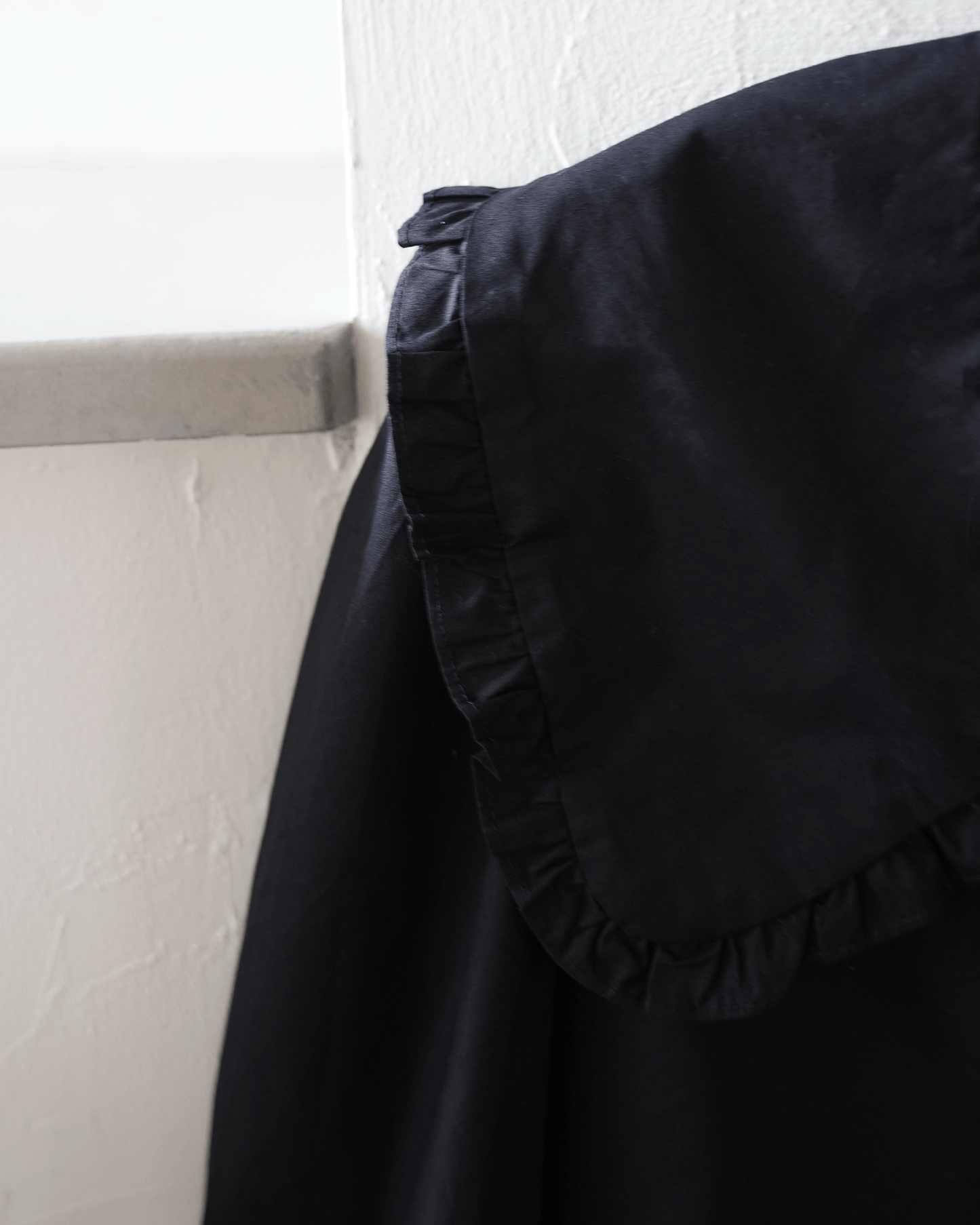 Soft Frill Collar Blouse