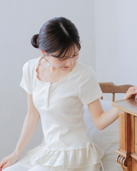 ruffled hem t-shirt